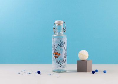 Designová skleněná lahev